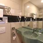 Hotel Xo Blue Square