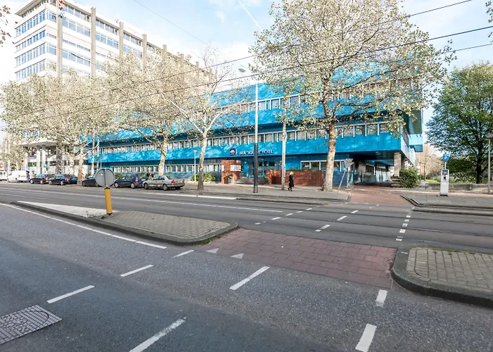 Xo Blue Square Hotel 3*